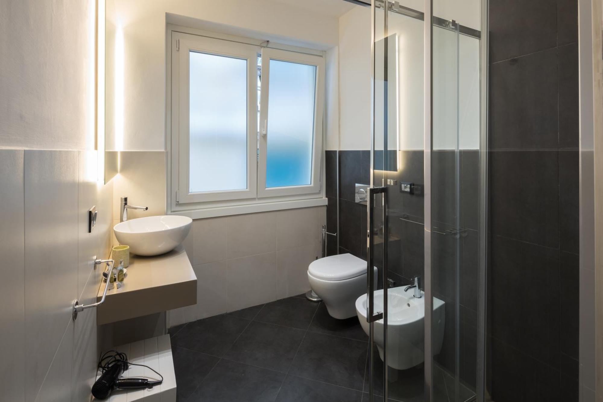Hotel Doria Генуа Екстериор снимка