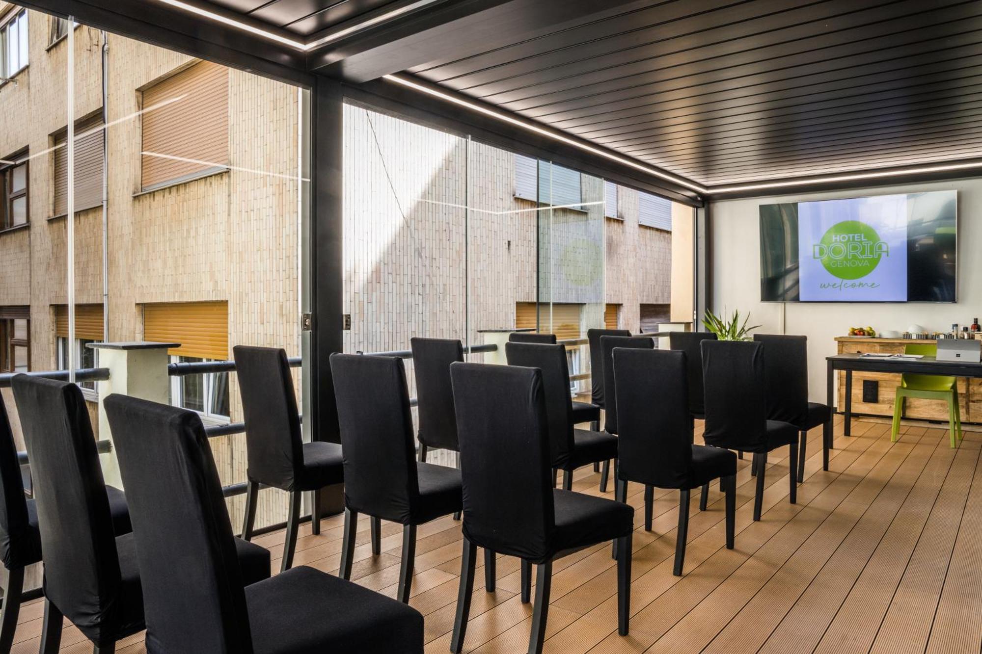Hotel Doria Генуа Екстериор снимка